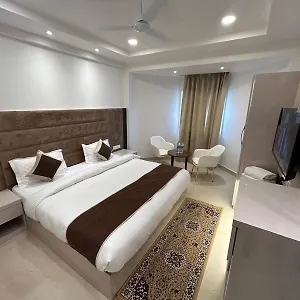 3* Hotel President Near Taj Mahal